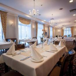 Hotel Wieliczka, habitaciones, apartamentos, restaurante, conferencias, ocio en Polonia